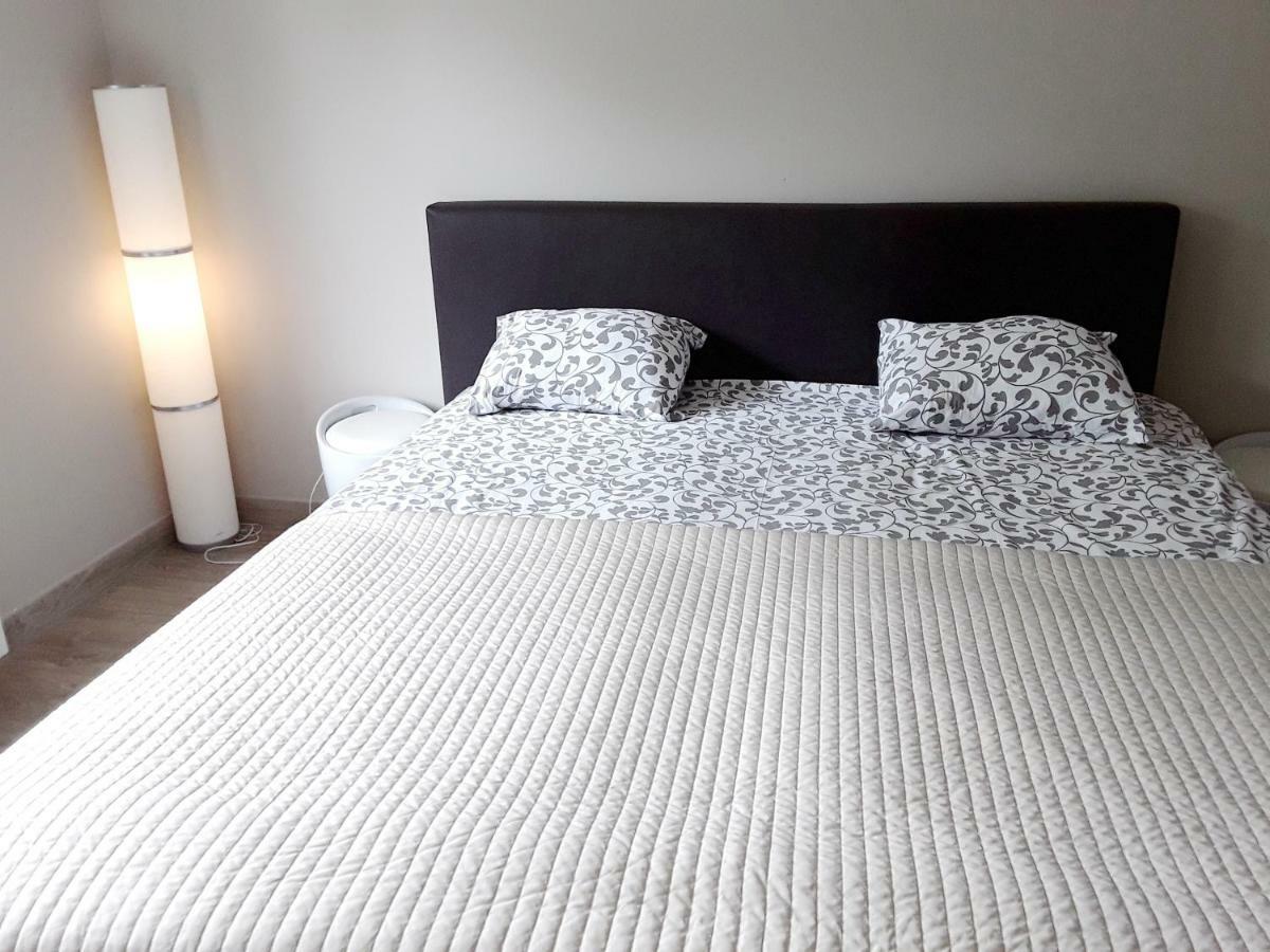 Le Jardin Du Bord De Meuse Bed & Breakfast Namur Dış mekan fotoğraf