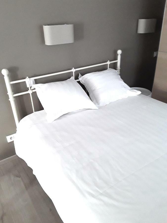 Le Jardin Du Bord De Meuse Bed & Breakfast Namur Dış mekan fotoğraf